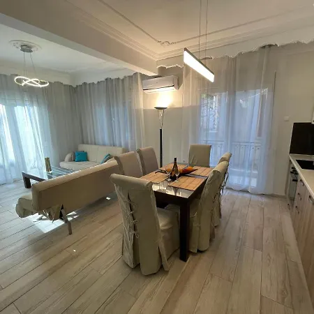 Number 10 Неа-Перамос