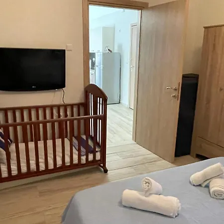 Number 10 Неа-Перамос