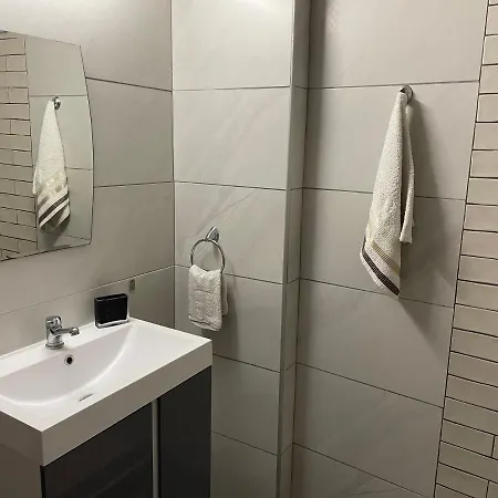 Number 10 * Неа-Перамос