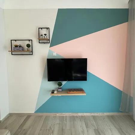 Appartement Number 10 Néa Péramos