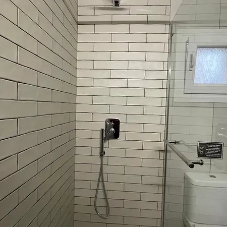 Number 10 Apartament *