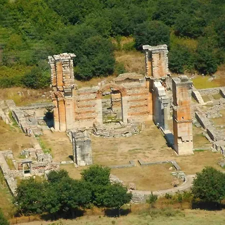 Number 10 * Néa Péramos