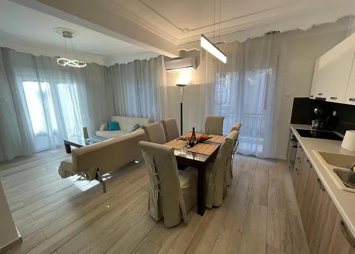 Number 10 Néa Péramos